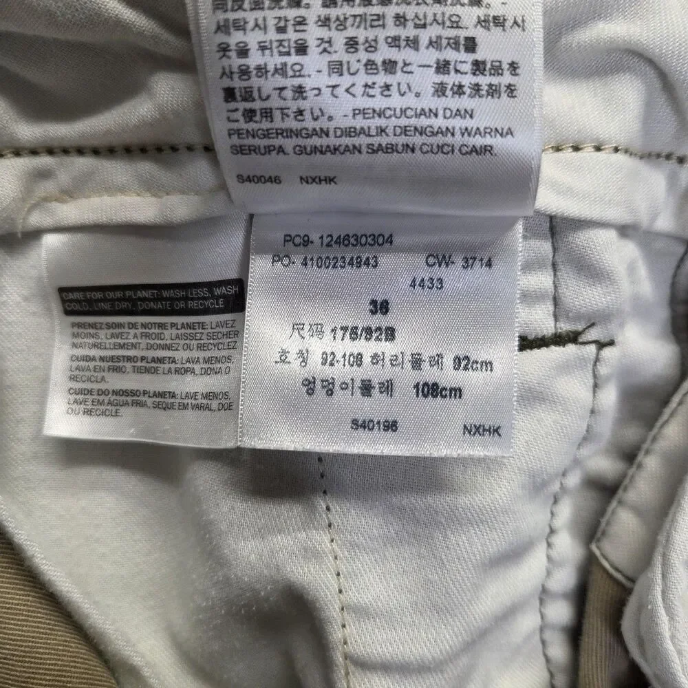 Levi's Shorts Mens 30 Green Camo Cargo Canvas Cotton Outdoor Zip Pockets Fly